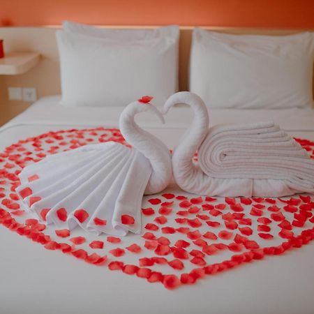 The Bountie Hotel And Convention Centre Sukabumi Eksteriør bilde