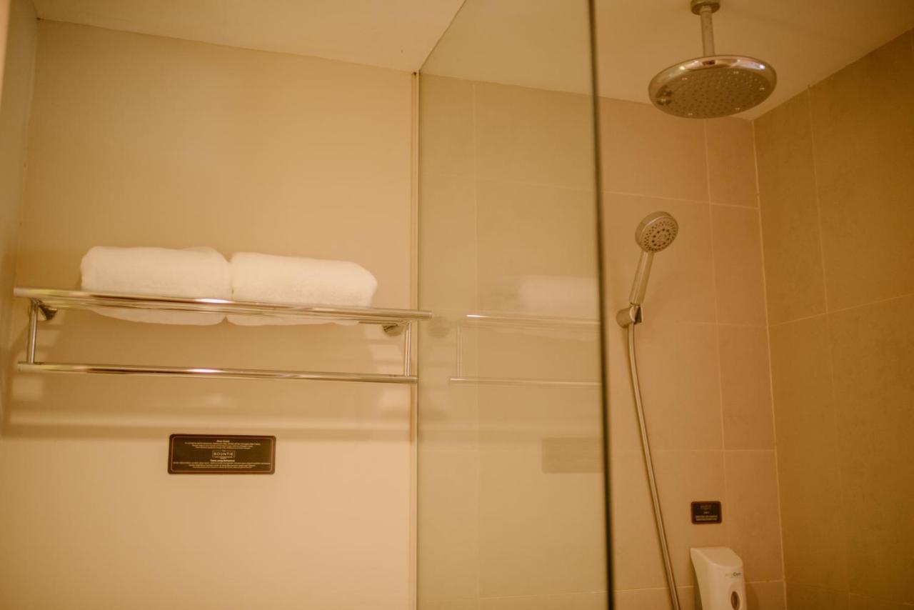 The Bountie Hotel And Convention Centre Sukabumi Eksteriør bilde